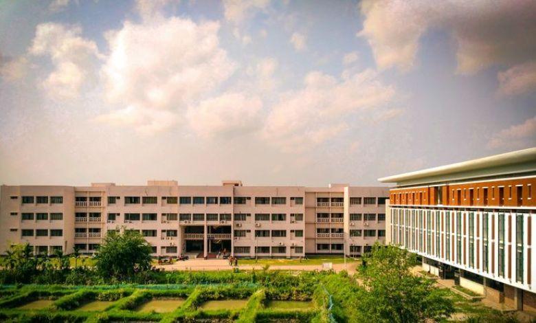 khulna university  এর ছবি