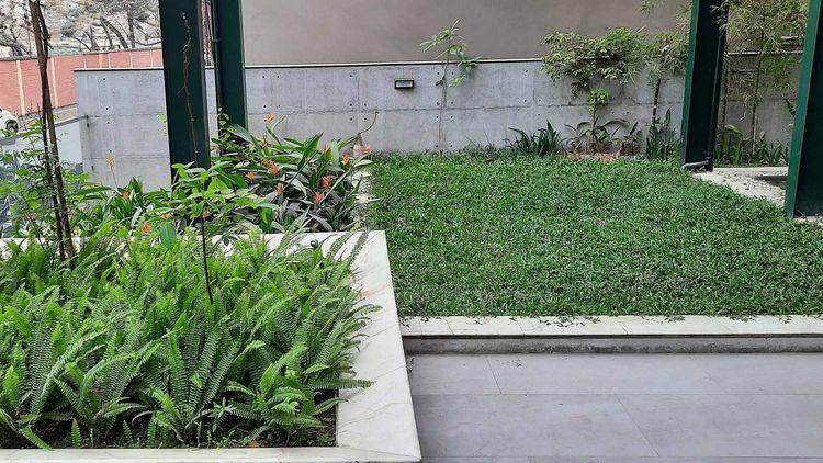 anwar landmark rainforest apartment's lawn area বারিধারা