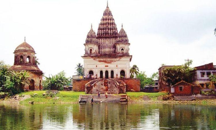 puthia temple complex Image