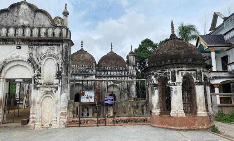 jhaudia shahi mosque এর ছবি