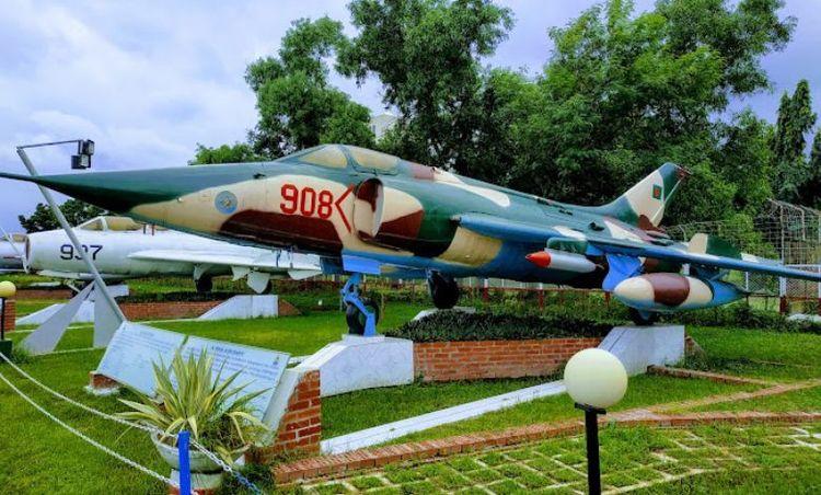 bangladesh air force museum এর ছবি