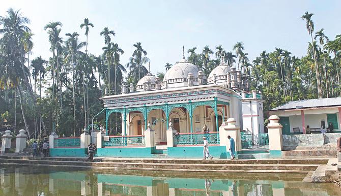 ulania zamindar bari and mosque মেহেন্দিগঞ্জ