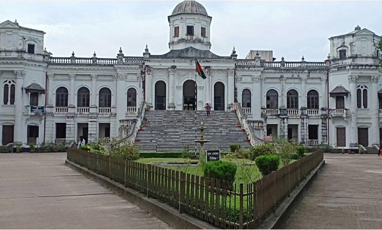 tajhat palace এর ছবি