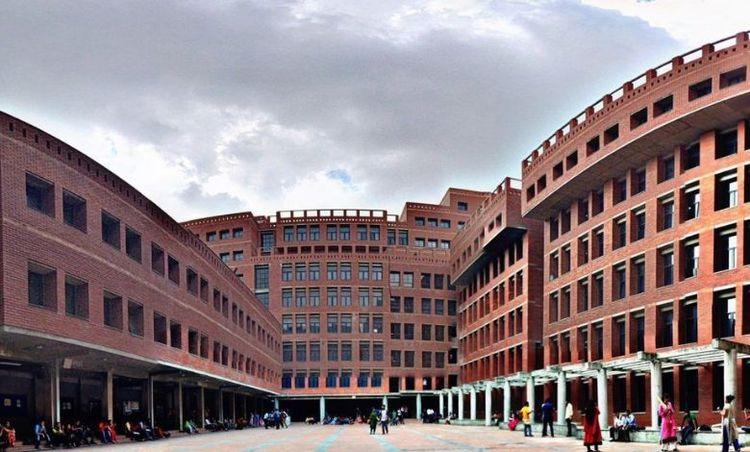 east-west university Image