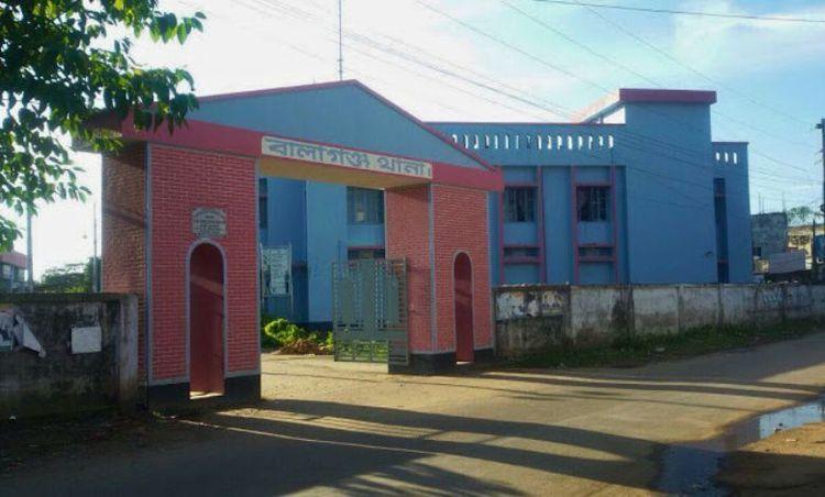 balaganj police station এর ছবি