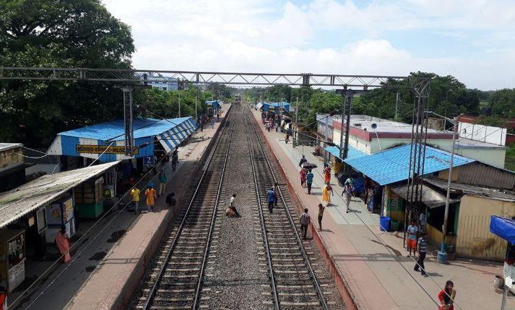 halishahar railway station Image